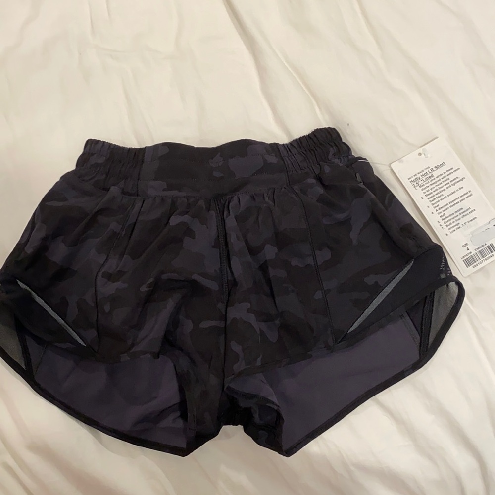 Hotty Hot LR Short 2.5 *Lined Lulu Lemon Shorts
